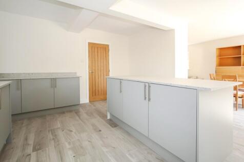 Living/kitchen/dining area