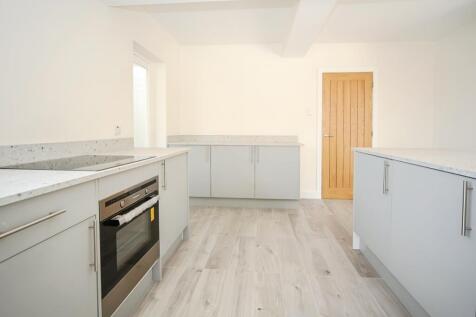 Living/kitchen/dining area