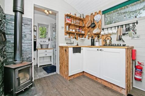 Shepherds Hut Kitchen