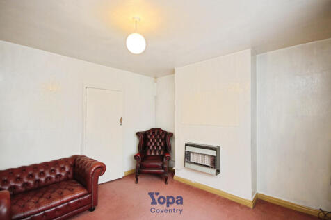 6662b633-Living 20Room 202.JPG
