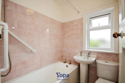A692edc1-Family 20Bathroom.JPG