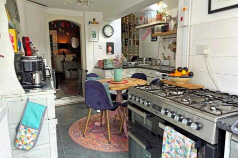 Kitchen from Stripe corner