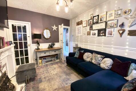 Living room b