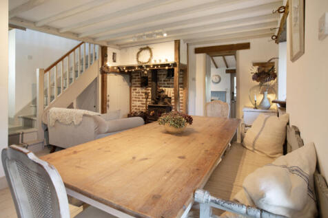 Dining Room,..