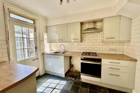Kitchen to Garden