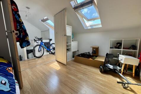 Loft Room 1