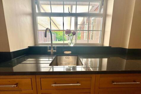 Kitchen 4