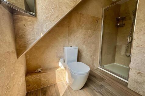 Upstairs Bathroom