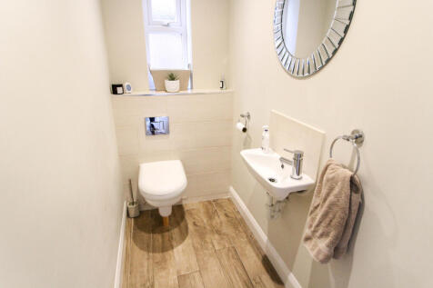 Cloakroom/WC