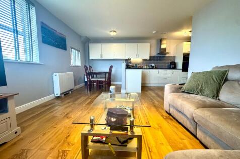 Kitchen / Living Room 2