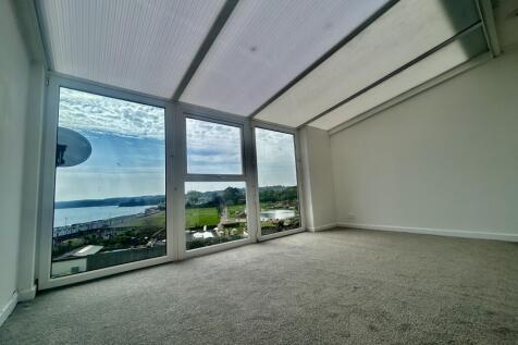 Sun Room....JPG