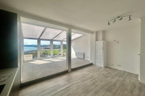Open Plan Lounge .JPG