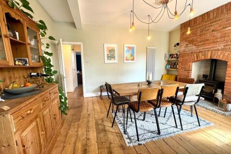 Dining Room 4