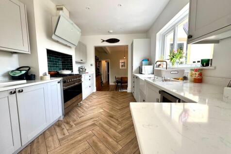 Kitchen 3
