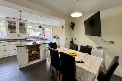 kitchen dining
