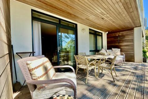 Terrace pic 2.JPG