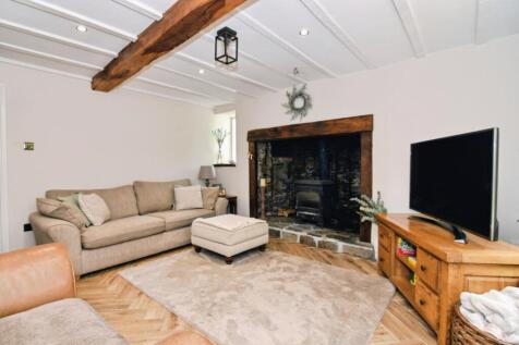 SITTING ROOM 2.