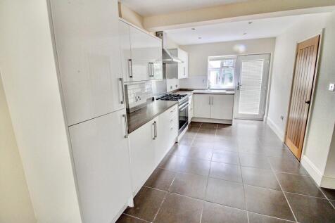 2. Dining Kitchen