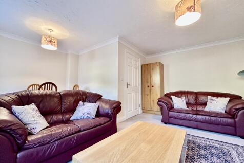 Lounge Dining Room