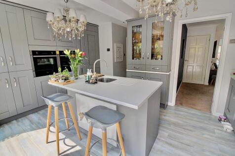 13. Breakfast Kitchen
