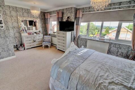 21. Bedroom 1