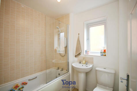 17c248ec-Family 20Bathroom.JPG