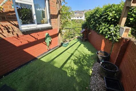Side garden