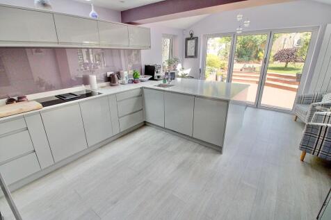 2. Breakfast Kitchen