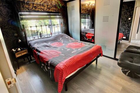 18. Bedroom 2