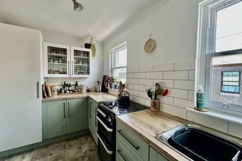 Kitchen Breakfast Room...