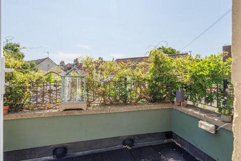 Bedroom 5 Balcony
