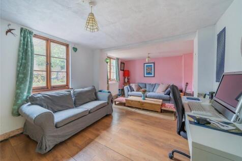 Sitting room 1.