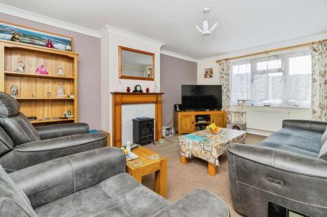 SITTING ROOM B