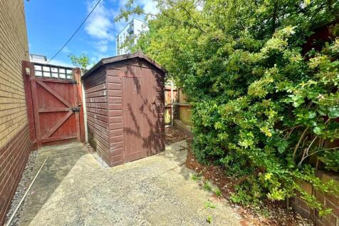 Shed in Patio