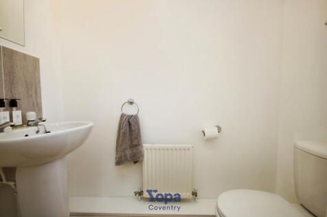 6434fb7a-Cloakroom.JPG