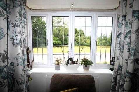 Lounge Bay Window/Front View