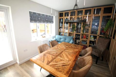 Dining Room/Kitchen