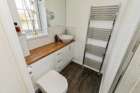 Bedroom 1 Ensuite