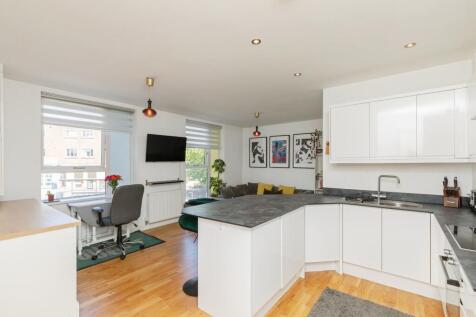 Kitchen/Living Room