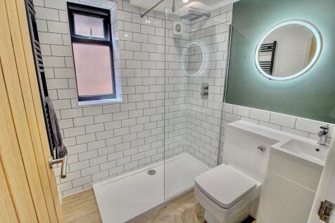 19. Shower Room