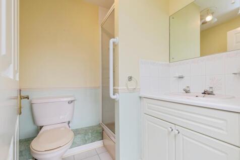Bedroom 4 En-suite