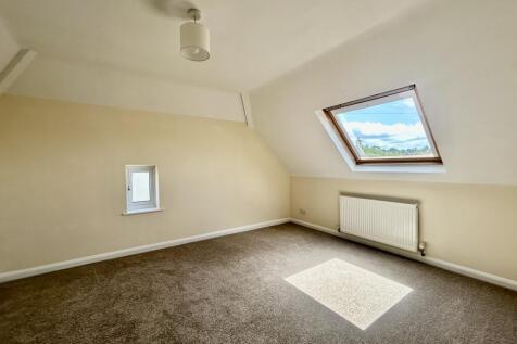 First Floor Main Bedroom
