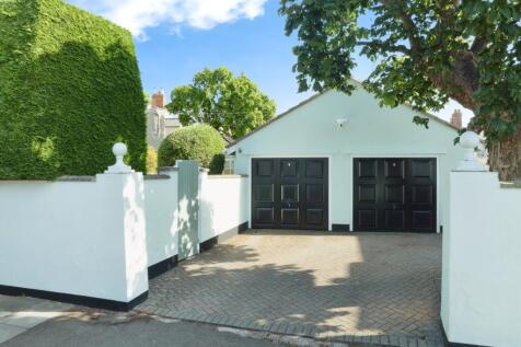 Double Garage