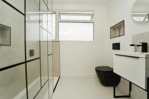 En Suite Shower