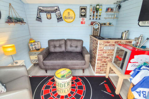 Garden Room/Bar