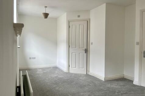 Bedroom with ensuite