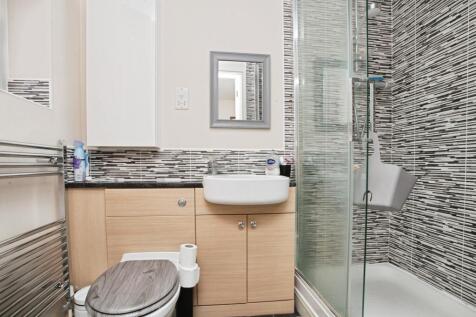 13. En-Suite