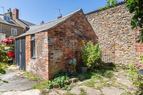 Outbuilding