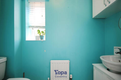 5813aaf8-Cloakroom.JPG