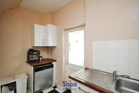 78f53d53-Kitchen 202.JPG